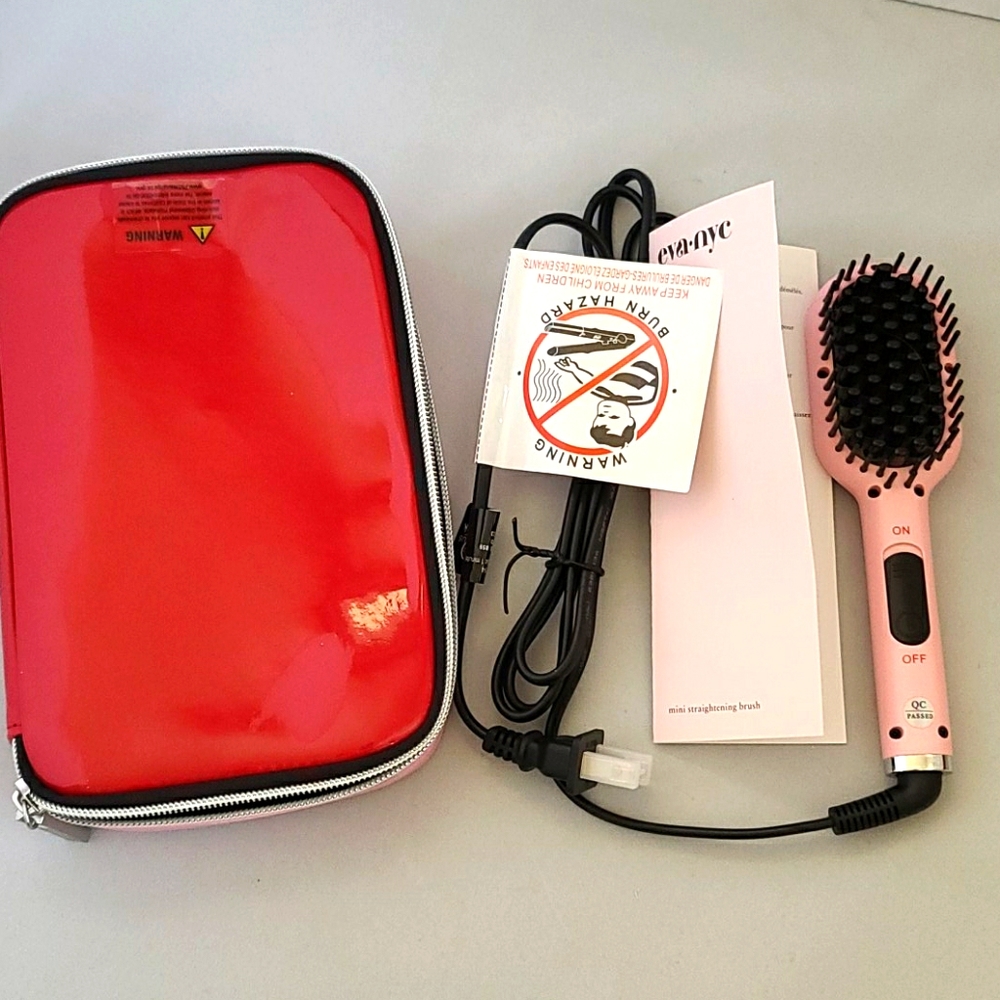 Eva-Nyc mini straightening brush